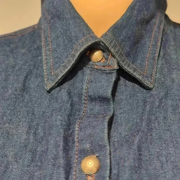 Western fringe button down top - Picture 4 of 8